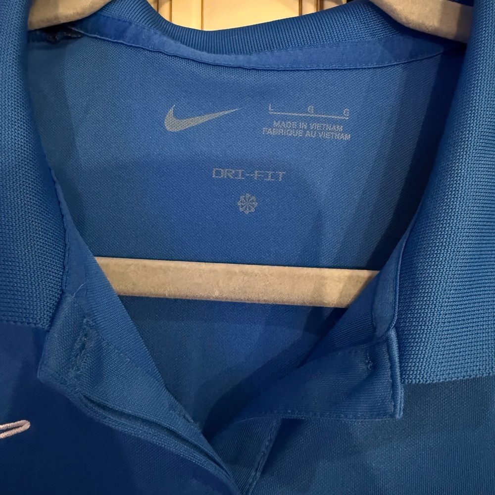 NWT! Nike Women's Dri-Fit Academy Short Sleeve Polo! Size Large - Picture 4 of 5